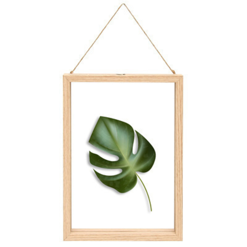Large floating frame with beautiful palm leaf design made by Fallen Fruits.  This stylish easy to hang picture frame would look lovely with any decor and would add a touch of tropical vibe to any home.  A perfect gift for an avid gardener. Size - Large: 21.2 x 4.2 x 29.8cm